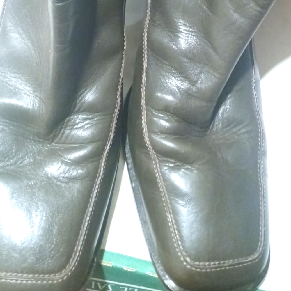 Woman boots